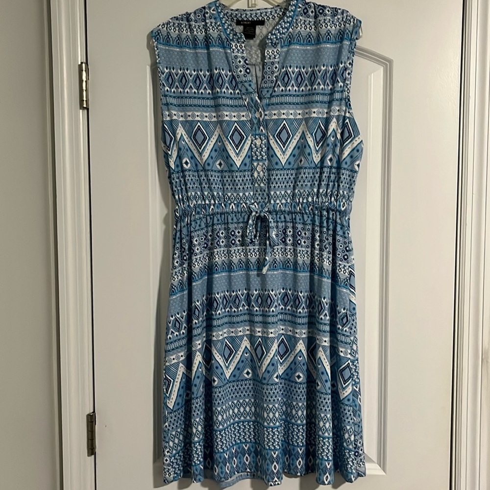RobertLouis sleeveless dress. Blue abstract print. Size Large.